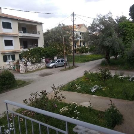 Tommy"S Rooms Lefkada Island Екстер'єр фото