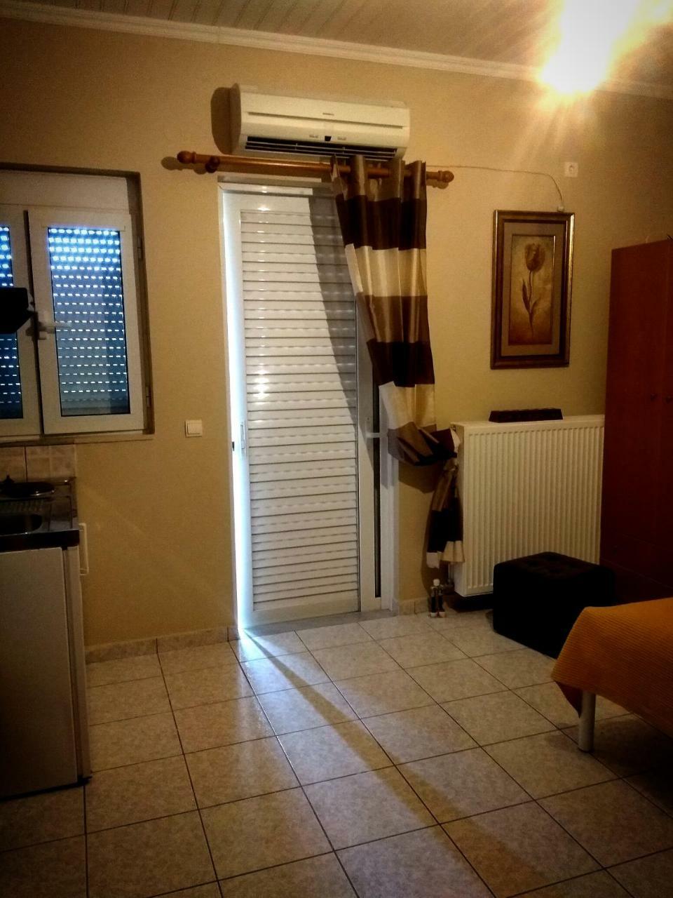 Tommy"S Rooms Lefkada Island Екстер'єр фото